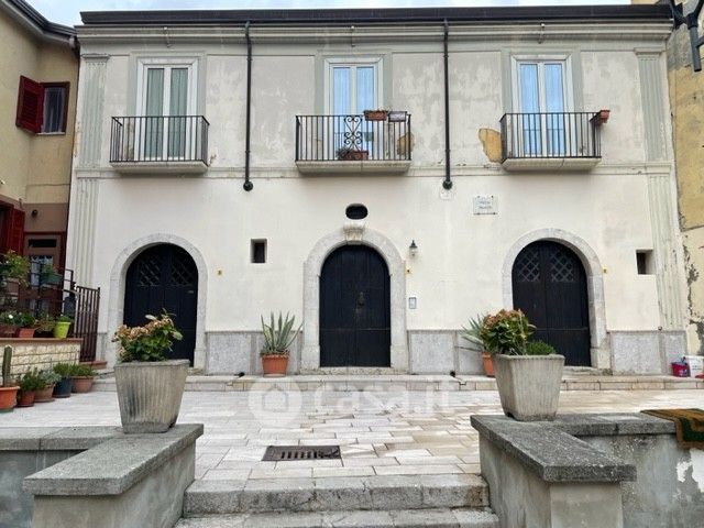Villa in Vendita in Via Palazzo a Avellino