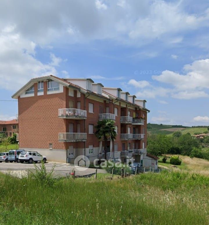 Appartamento in Affitto in Via Santostefanetto a Montegrosso d'Asti