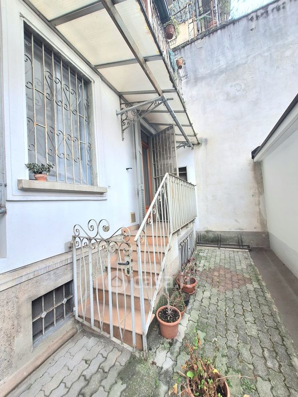 Appartamento in Vendita in Via Ferdinando Bocconi a Milano