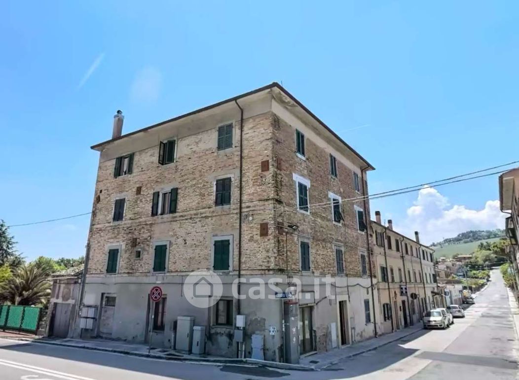 Appartamento in Vendita in Strada di Pontelungo 104 a Ancona