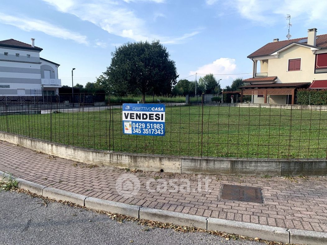 Terreno edificabile in Vendita in a Borgo Veneto