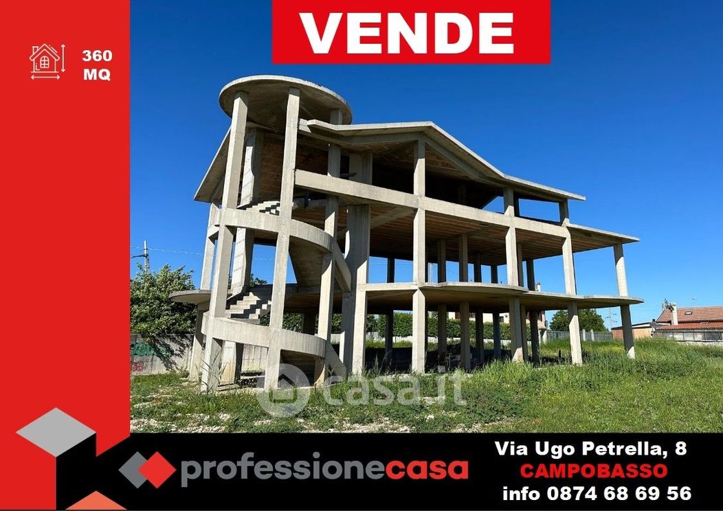 Villa in Vendita in Contrada Tappino a Campobasso