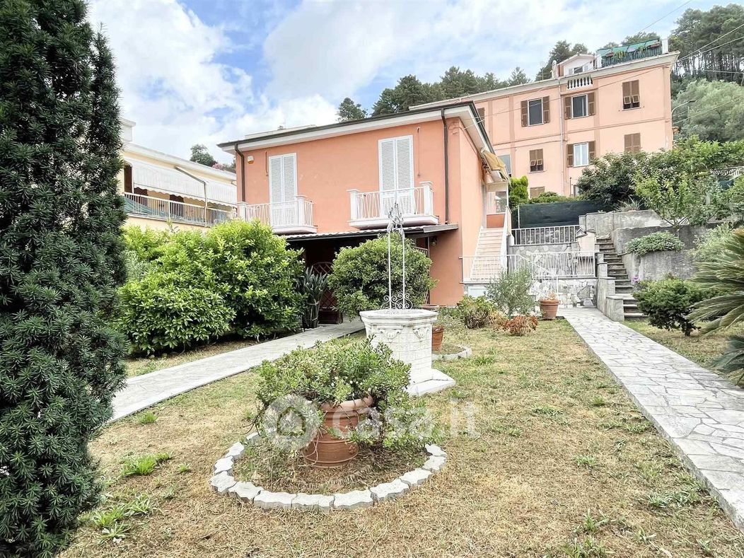 Villa in Vendita in a La Spezia