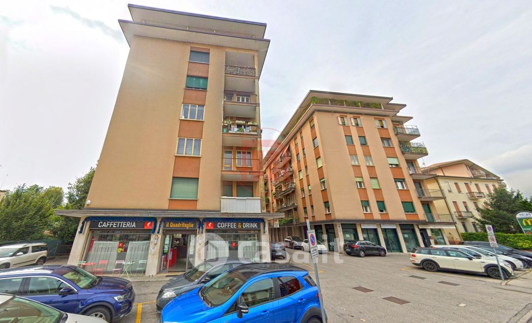 Appartamento in Vendita in Viale Monfenera a Treviso