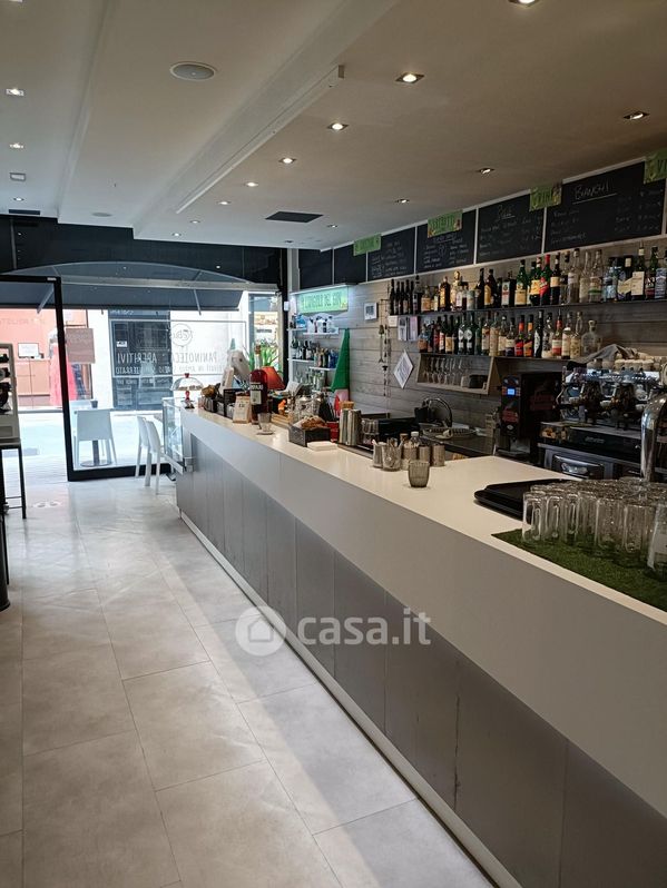 Bar in Vendita in mentana a Rimini