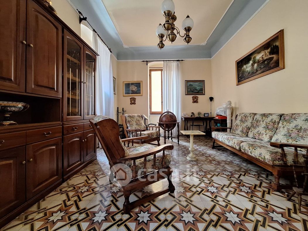 Appartamento in Vendita in Via Cristoforo Colombo 185 a La Spezia