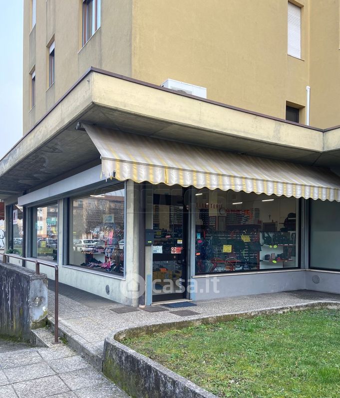 Negozio/Locale commerciale in Vendita in a Vicenza