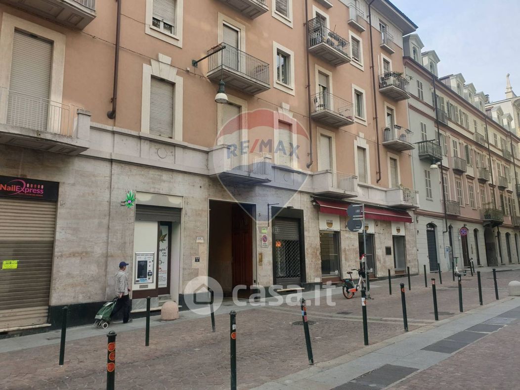 Negozio/Locale commerciale in Affitto in Via Urbano Rattazzi 3 a Torino