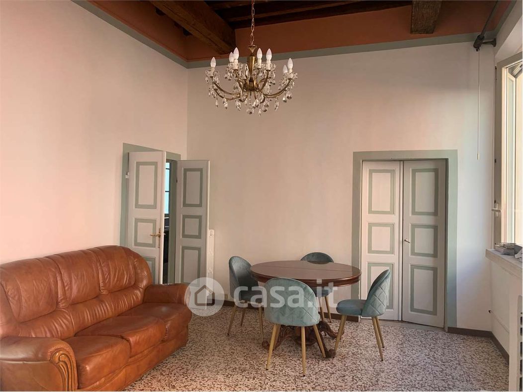 Appartamento in Affitto in Via Sant'Eufemia a Modena