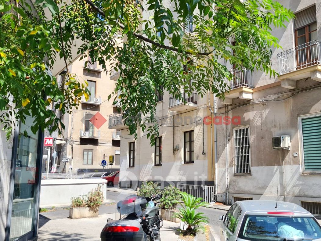 Appartamento in Vendita in Via Oliveto Scammacca 2 a Catania
