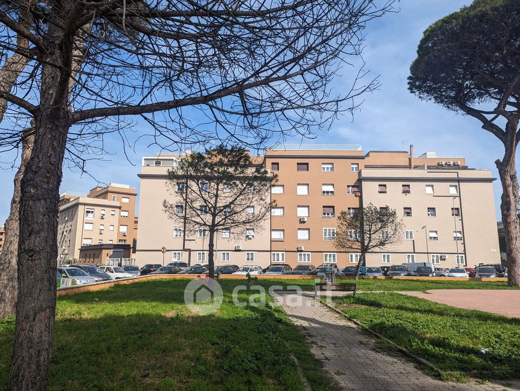 Appartamento in Vendita in Via Galeazzo Sommi Picenardi 7 a Roma