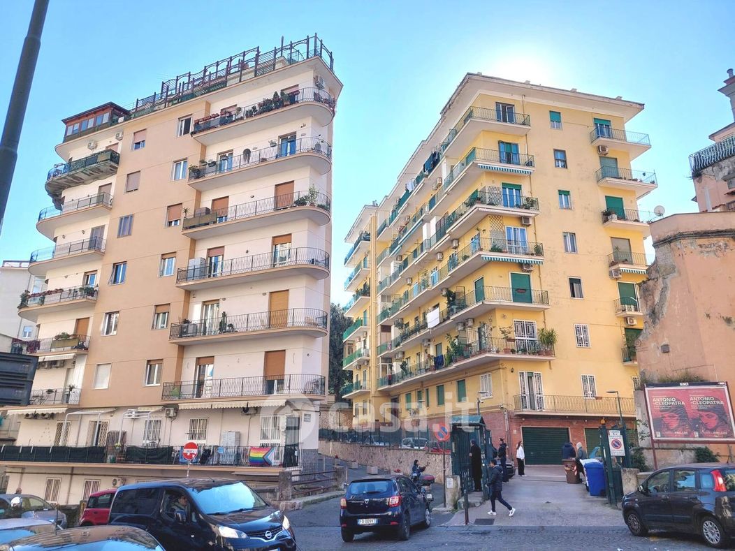Appartamento in Vendita in Via Giacinto Gigante 5 a Napoli
