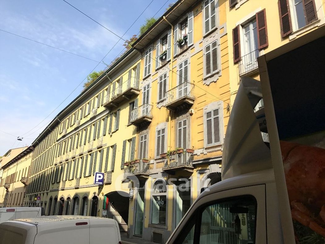 Appartamento in Vendita in Via Pontaccio a Milano
