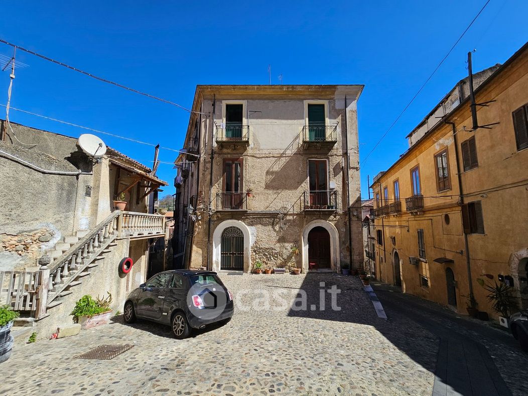Appartamento in Vendita in Via Cafarone a Cosenza