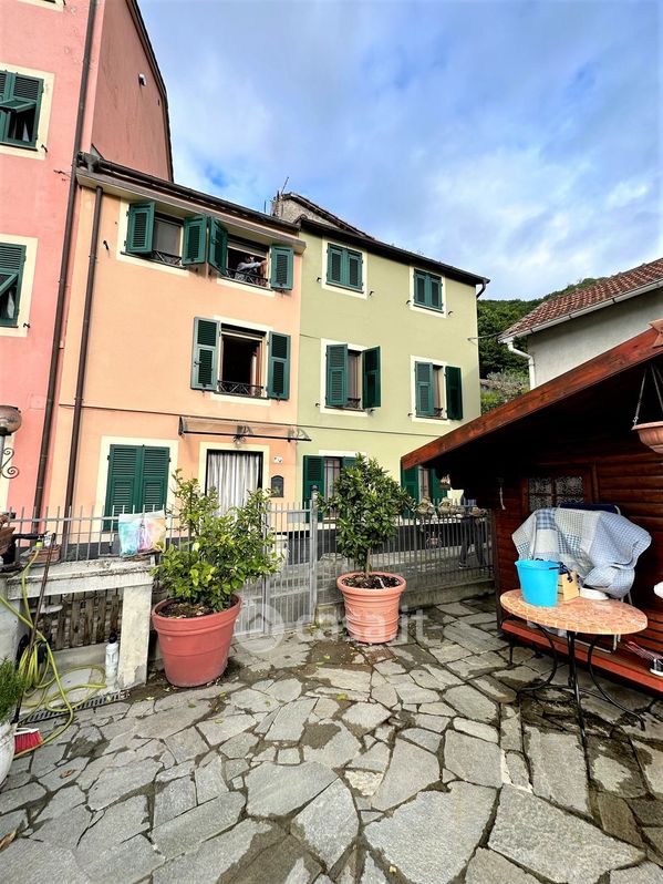 Appartamento in Vendita in Via Casa dell'abate a Genova