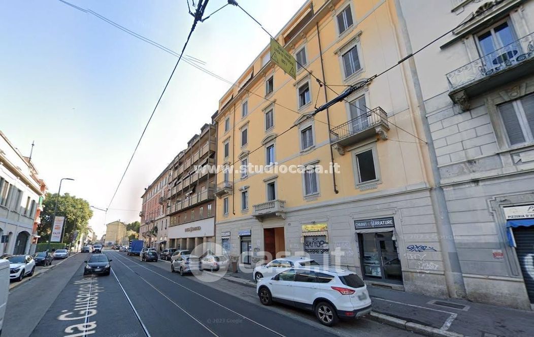 Appartamento in Vendita in Via Giuseppe Meda a Milano