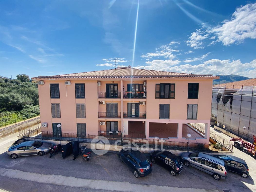 Appartamento in Vendita in Viale Sant'Isidoro 2 a Bagheria