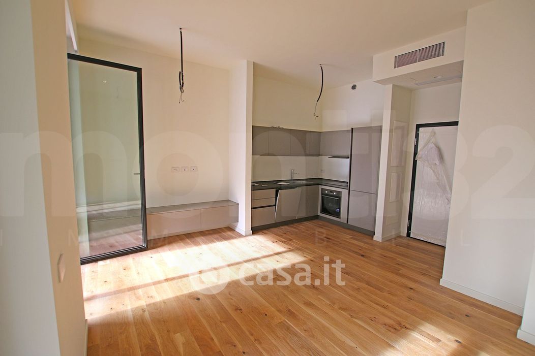 Appartamento in Vendita in Via Antonio Cecchi a Milano