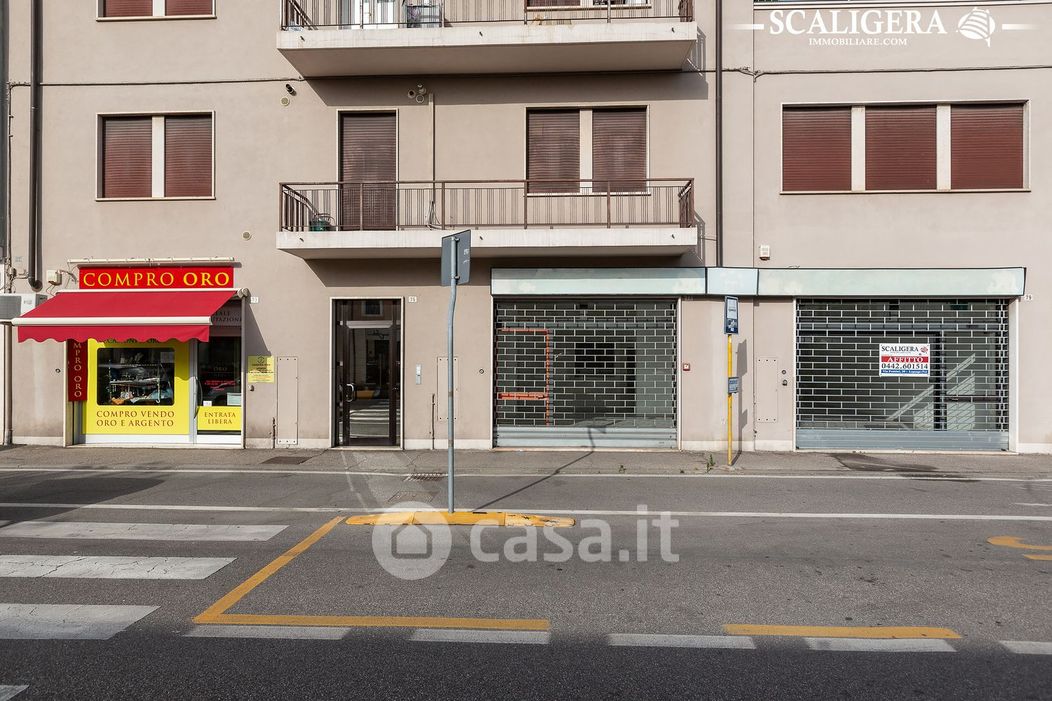 Negozio/Locale commerciale in Vendita in Via Pierdomenico Frattini 77 -79 a Legnago