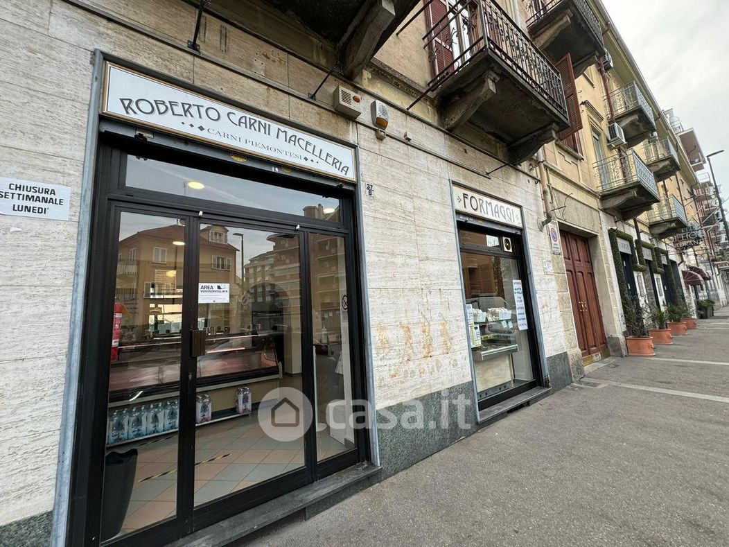 Attività/Licenza commerciale in Vendita in Via Pollenzo 37 a Torino