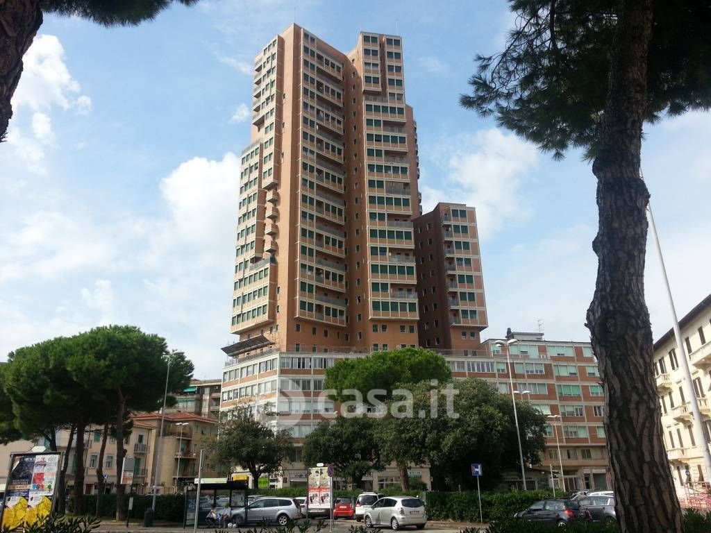 Appartamento in Vendita in Piazza Giacomo Matteotti 2 a Livorno