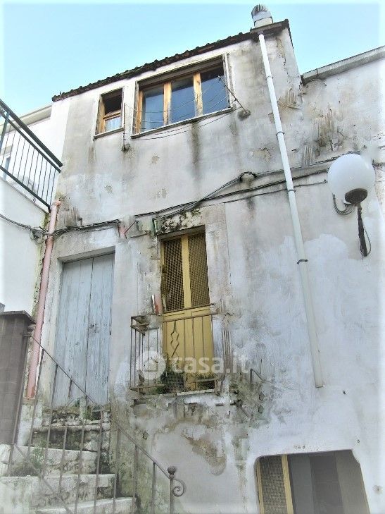 Casa indipendente in Vendita in Vico Traiano 2 a Cassano delle Murge