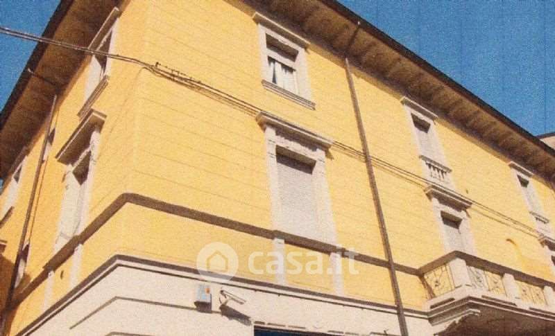 Palazzo in Vendita in a Piacenza