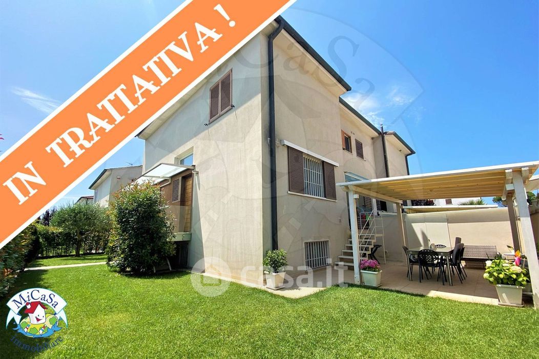 Casa Bi/Trifamiliare in Vendita in Via Stefano Piazzini a Pisa