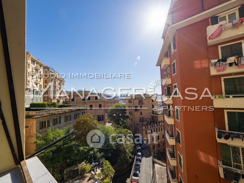Appartamento in Vendita in Via Angelo Ceppi di Bairolo 8 a Genova