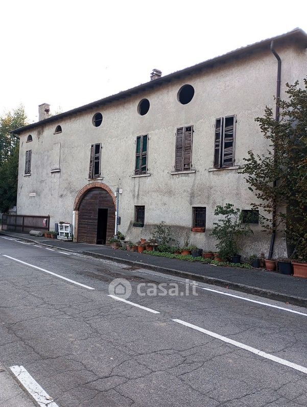 Rustico/Casale in Vendita in Via della Palazzina 98 a Brescia
