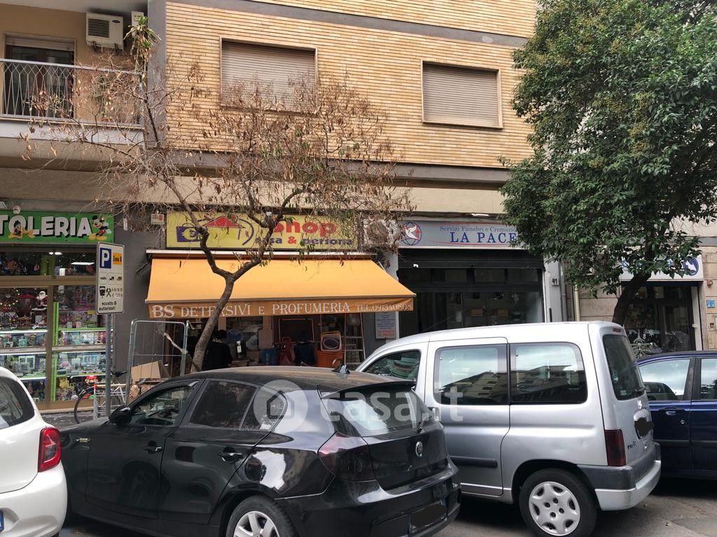 Negozio/Locale commerciale in Vendita in Via Catania 43 a Palermo