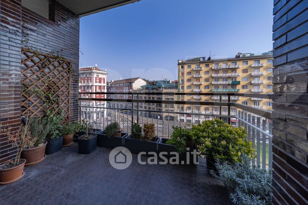 Appartamento in Vendita in Via Marco Burigozzo a Milano