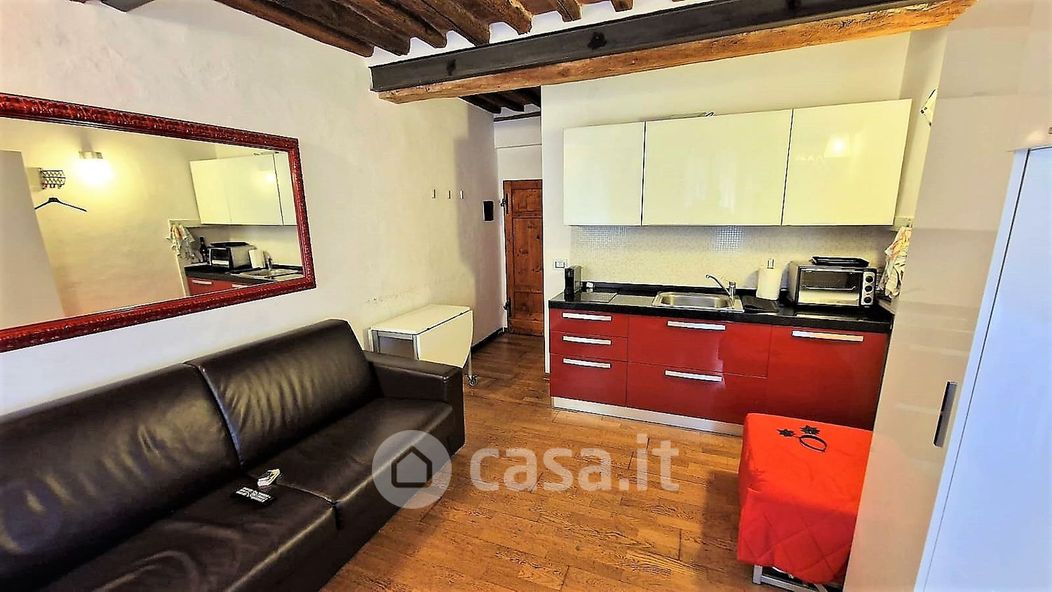 Appartamento in Vendita in Via dei rossi a Siena