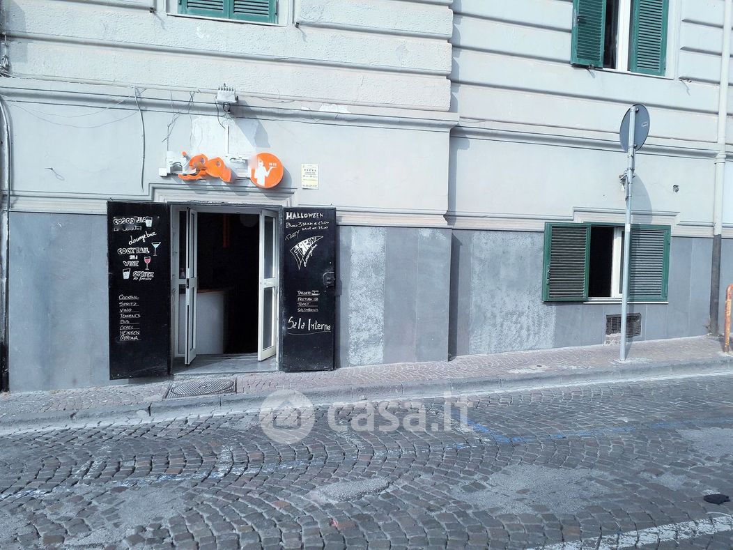 Bar in Affitto in Via Aniello Falcone 192 a Napoli