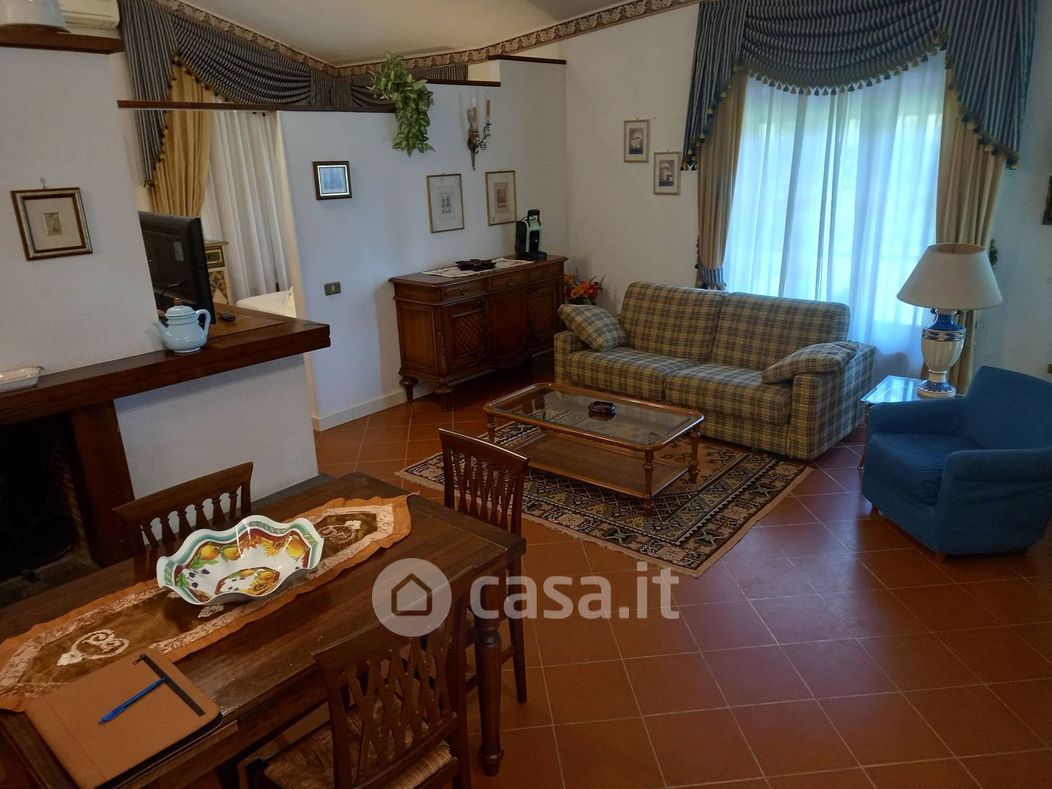 Appartamento in Affitto in Via Palmiro Togliatti a Crespina Lorenzana