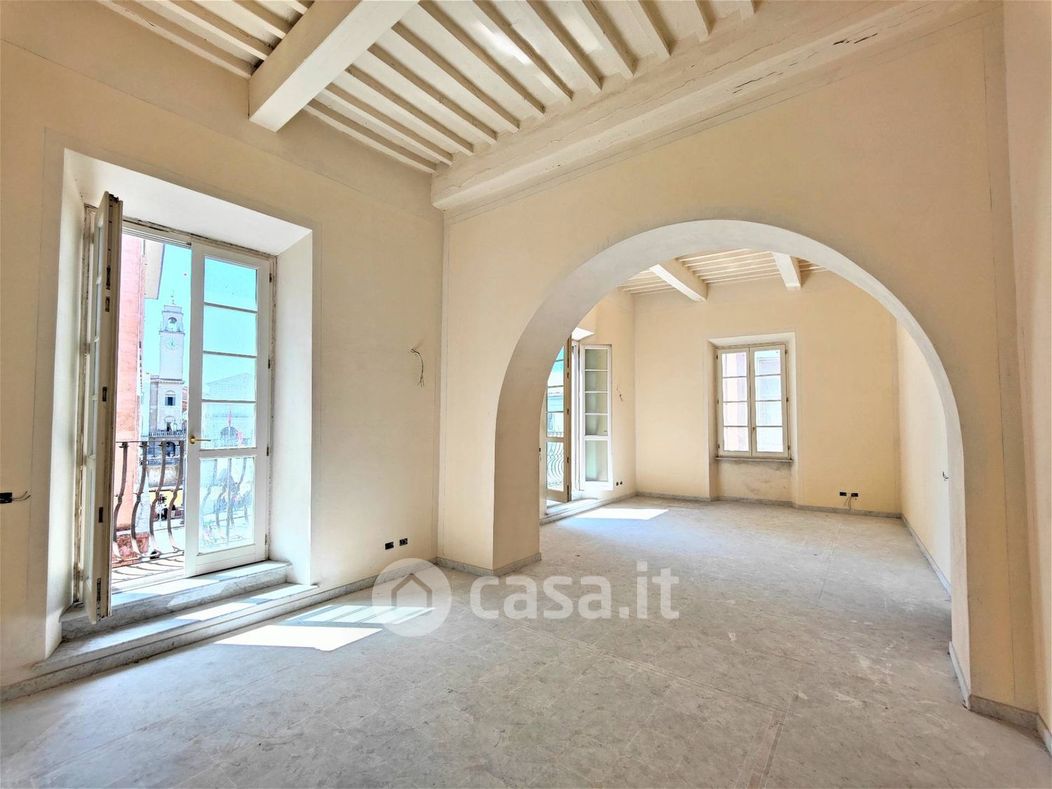 Appartamento in Vendita in Piazza Giuseppe Garibaldi a Pisa