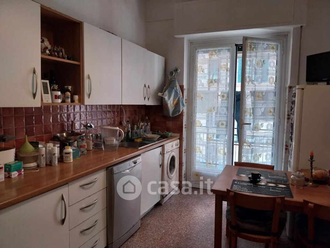 Appartamento in Vendita in Via Leonardo Montaldo a Genova