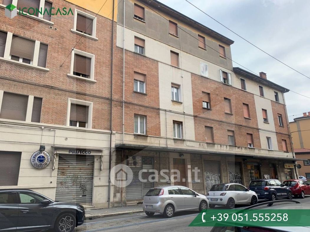 Appartamento in Vendita in Via Vittorio Veneto a Bologna