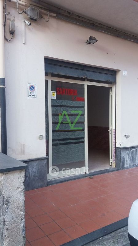 Negozio/Locale commerciale in Affitto in a Gravina di Catania