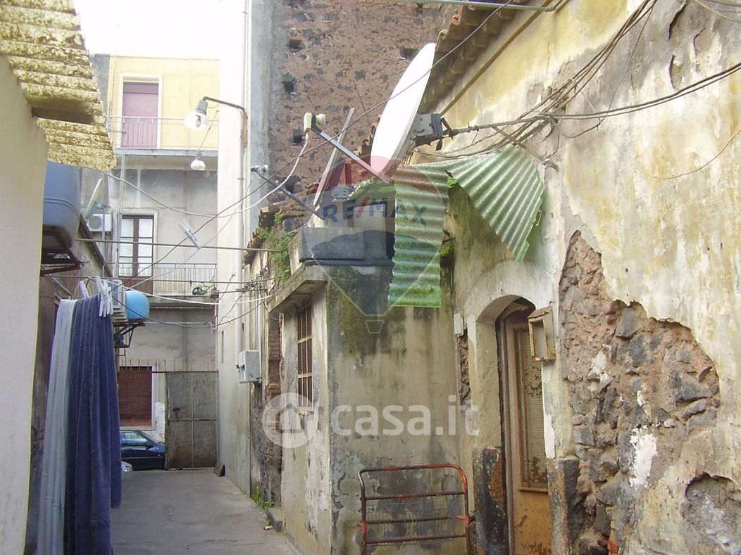 Appartamento in Vendita in Via Murifabbro 2 -34 a Catania