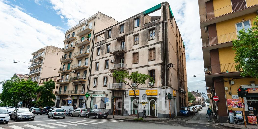 Appartamento in Vendita in Viale Mario Rapisardi 63 a Catania