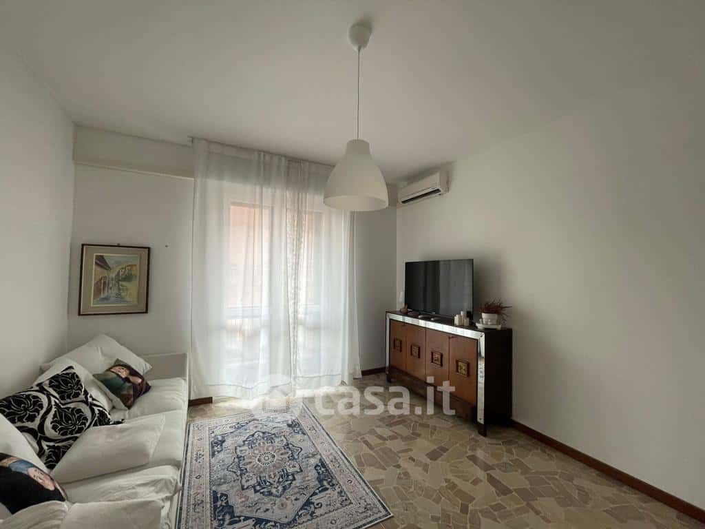 Appartamento in Affitto in Via Pietro Calvi 15 a Milano