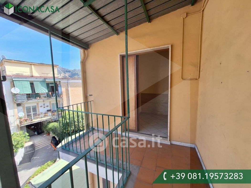 Appartamento in Vendita in Via Paolo della Valle a Napoli