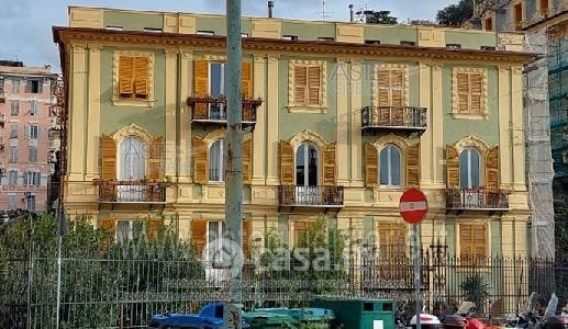 Appartamento in Vendita in Via Peschiera 30 a Genova