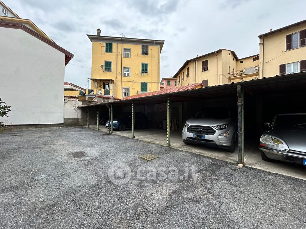 Garage/Posto auto in Vendita in Stradone d'oria 159 a La Spezia