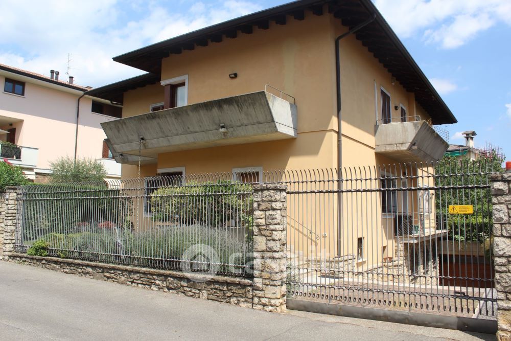Casa indipendente in Vendita in Via Brunelli 6 a Brescia