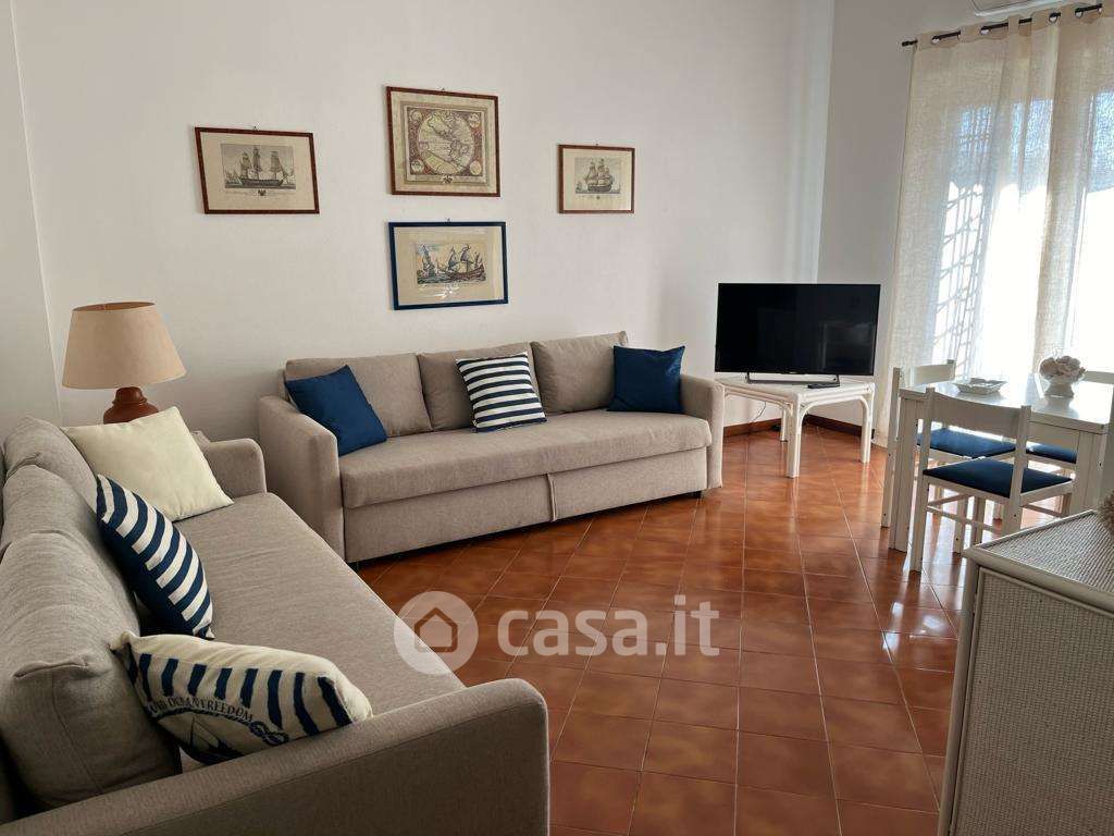 Appartamento in Affitto in Via Acquario a Ladispoli
