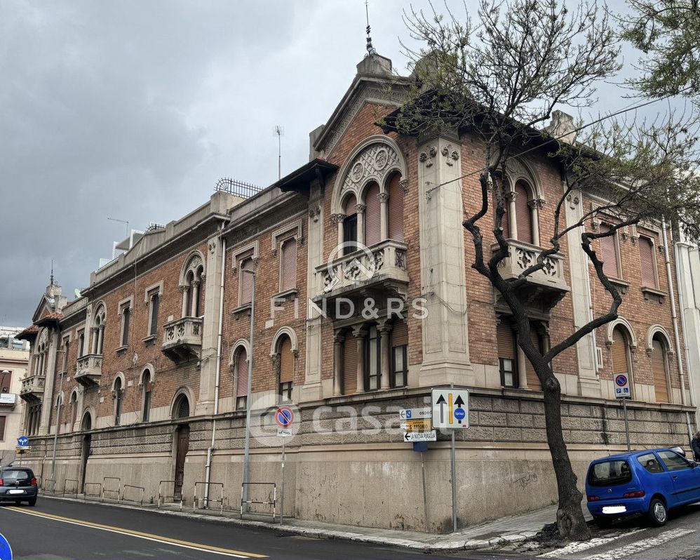 Appartamento in Vendita in Via del Torrione 3 a a Reggio Calabria