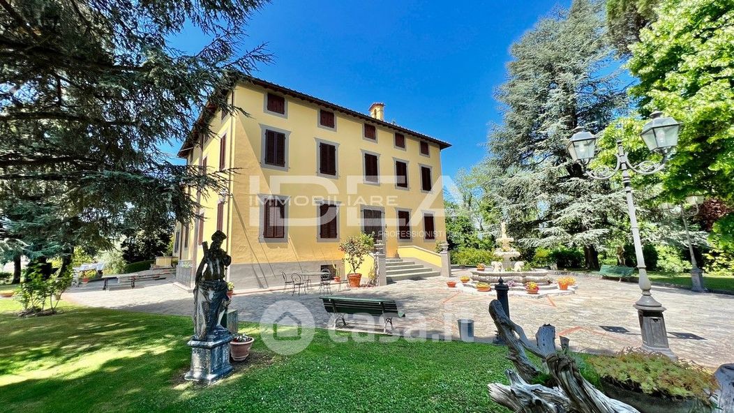Villa in Vendita in Via Fregionaia a Lucca