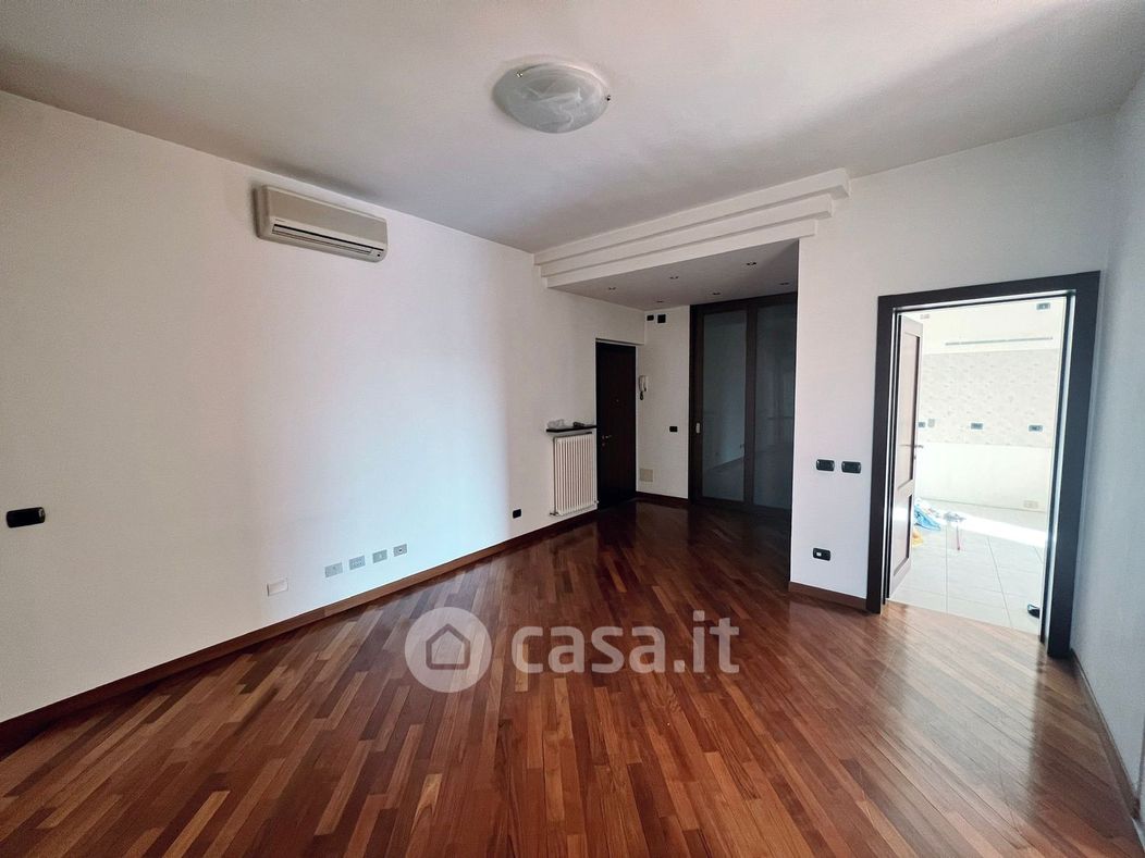 Appartamento in Vendita in Via Tansini a Piacenza